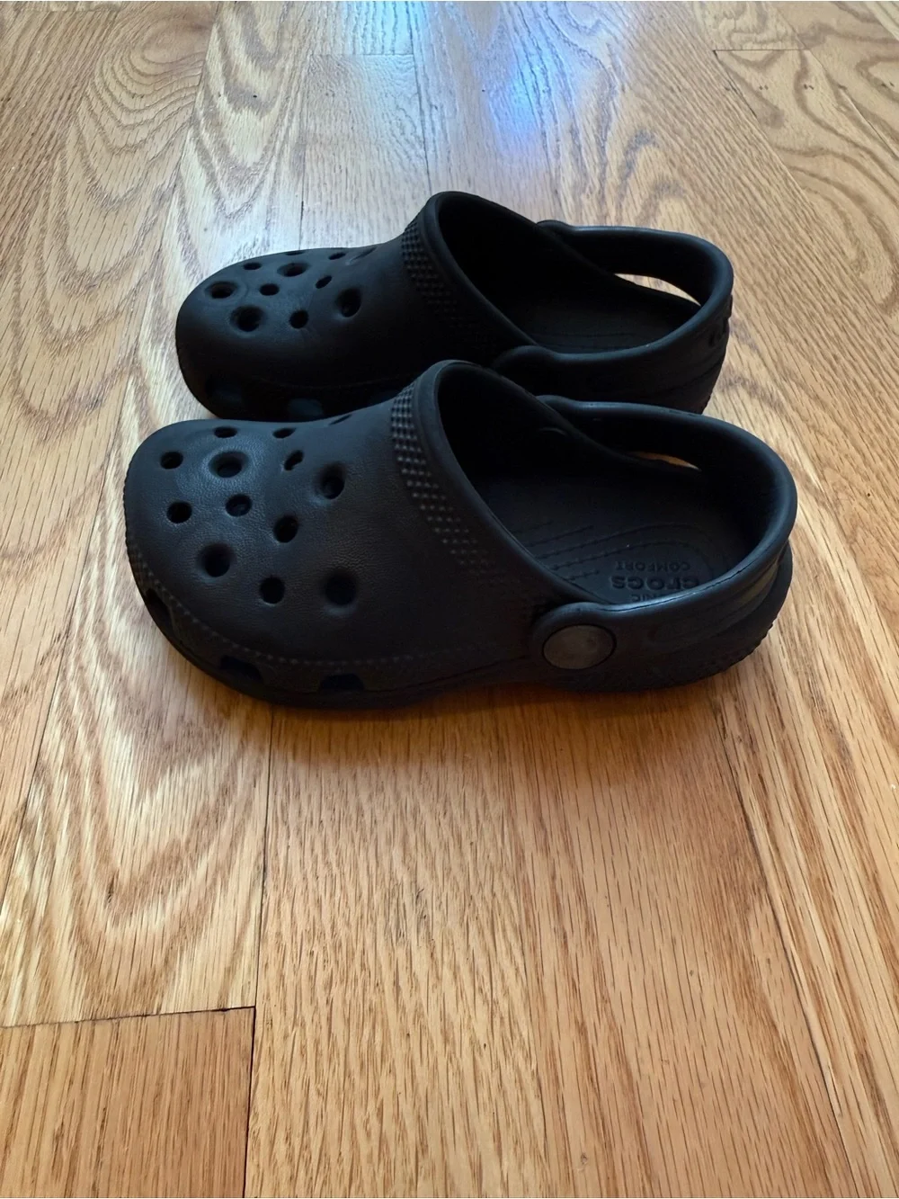 CROCS Kids Classic Black Clog l with Heel Strap - Sz 9